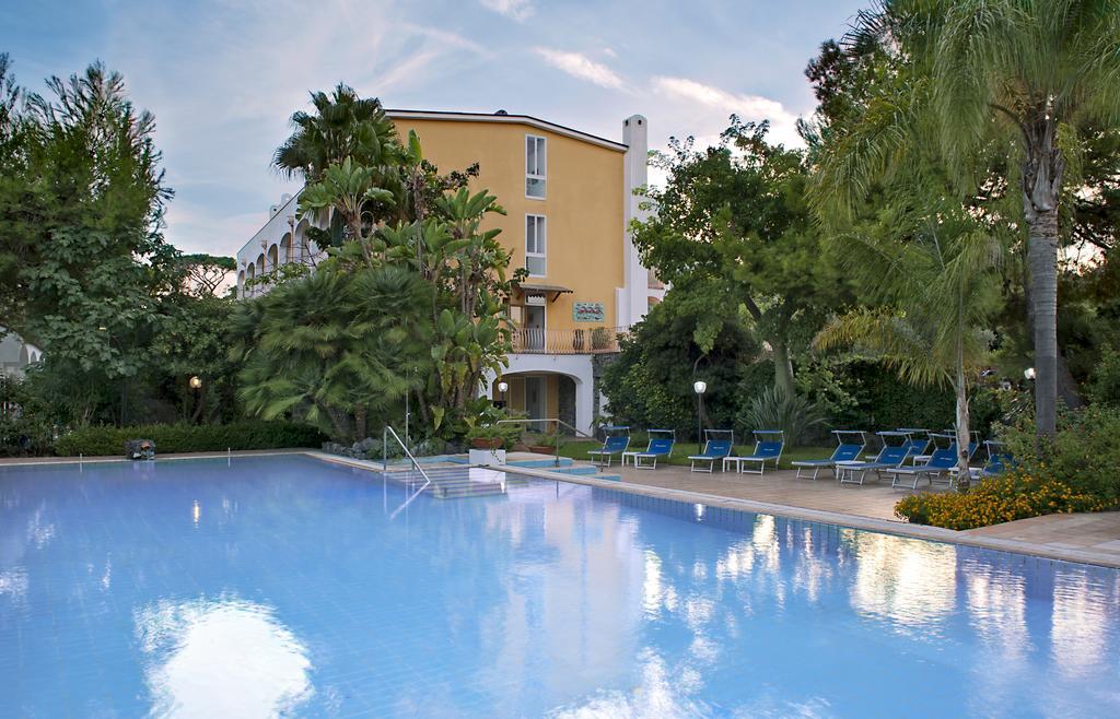 Hotel San Giovanni Terme Иския Екстериор снимка